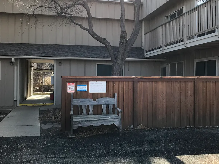 1607 Cottonwood Dr #13 — Photo 2