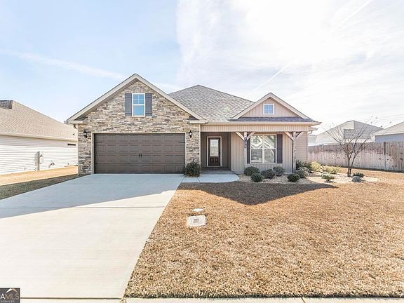 2nd image of 108 Wynchase Ln