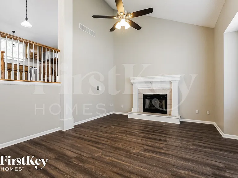 7016 N Bristol Ave — Photo 3