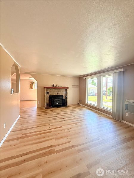 4th image of 620 Skyview Drive