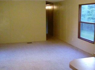 25530 E Us Highway 40, Dennison, IL 62423