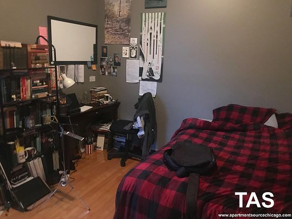 5th image of 1010 N Kedzie Ave APT 2