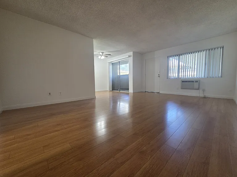 Bagley Villas — Photo 14