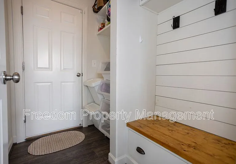2425 Morgans Point Dr — Photo 21