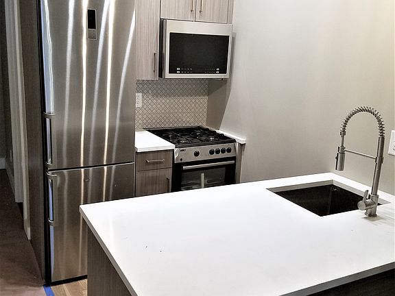 5th image of 344 McGuinness Blvd #1A