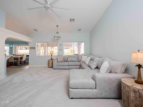 2nd image of 517 Aloha Dr