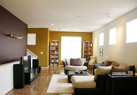 3rd image of 4412 McKinney Ave APT 8