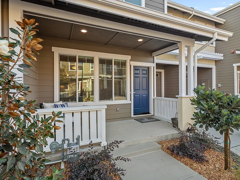Sendero Townhomes — Photo 15