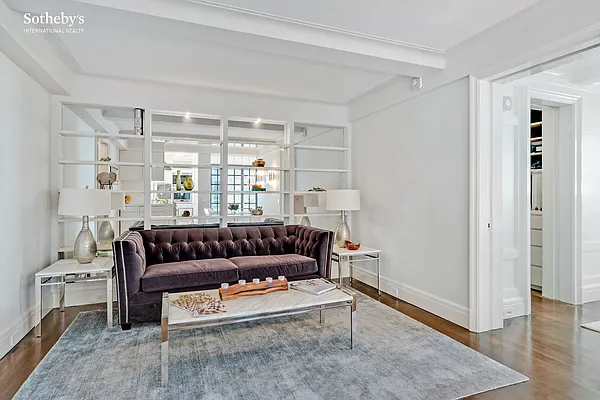 Sold by Sotheby's International Realty | media 17