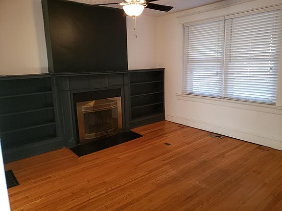 4th image of 2023 Rosewood Ave