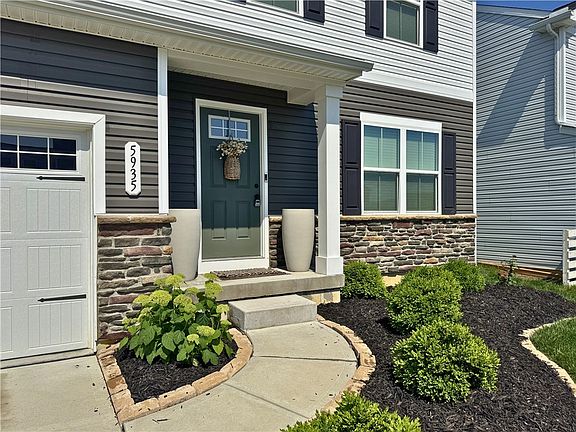 4th image of 5935 Regatta Dr