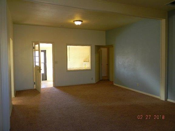 4th image of 710 So Mc Cabe Ave