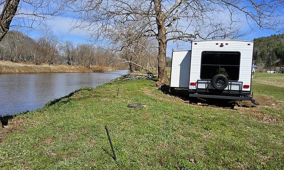 1st image of 8655 Riverside Dr