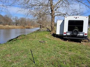 8655 Riverside Dr, Fries, VA 24330