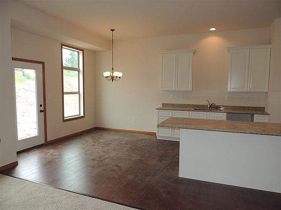 4th image of 4314 Sandstone Dr