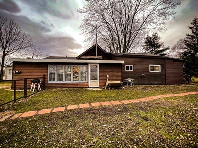 411 E Main St, Redgranite, WI, 54970