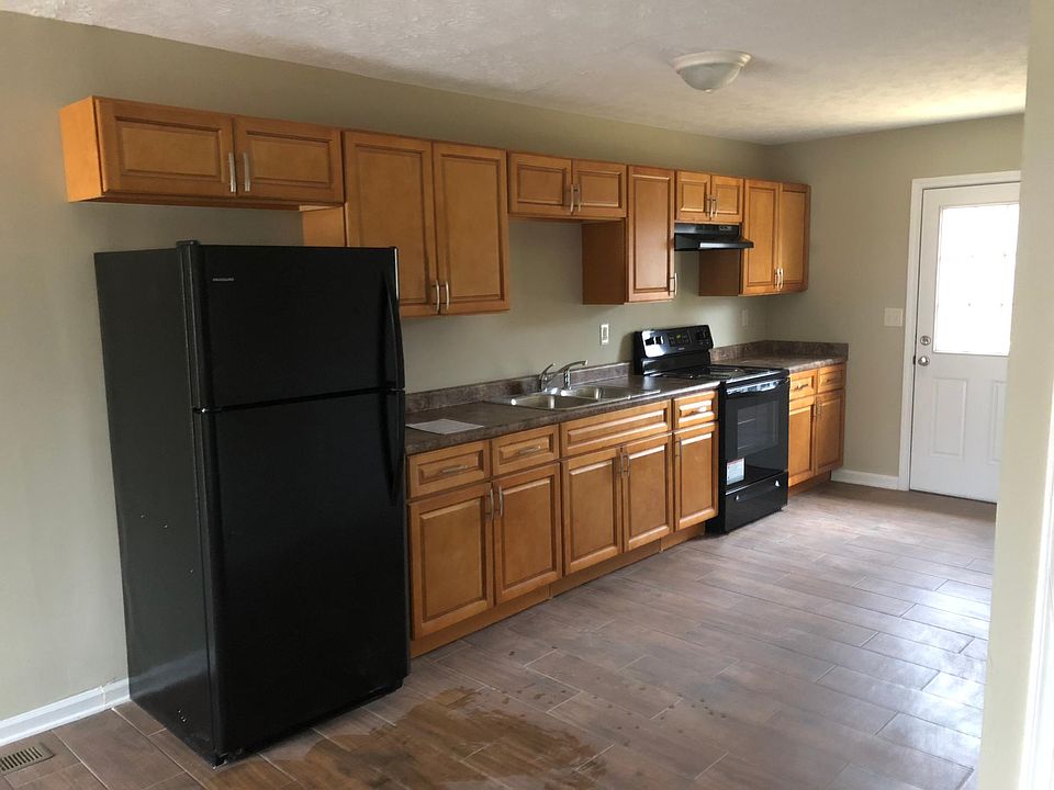 2nd image of 218 Clinton Dr