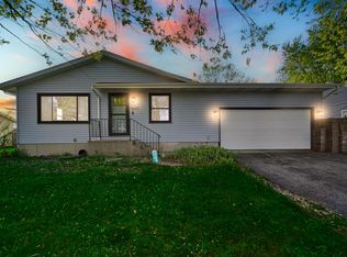 1507 Peachtree Dr, Valparaiso, IN 46383