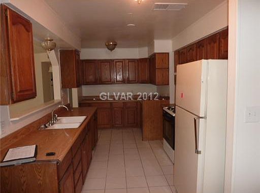 2nd image of 1119 S 16th St