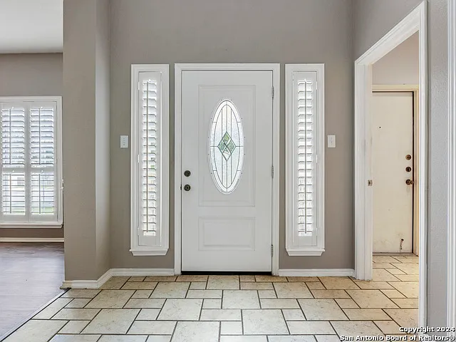 18 Nikita Dr — Photo 5