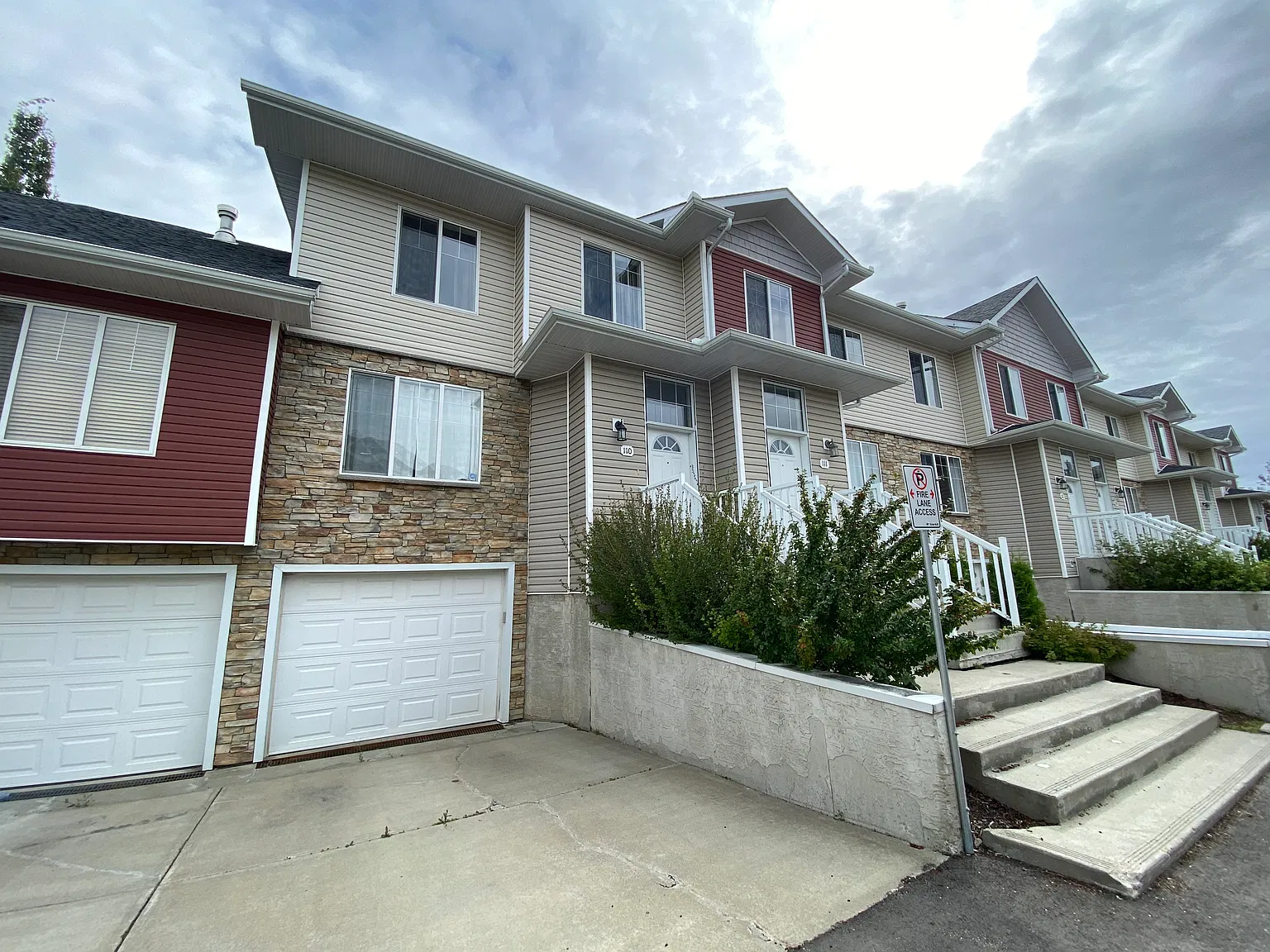 110 178 Bridgeport Boulevard — Photo 2