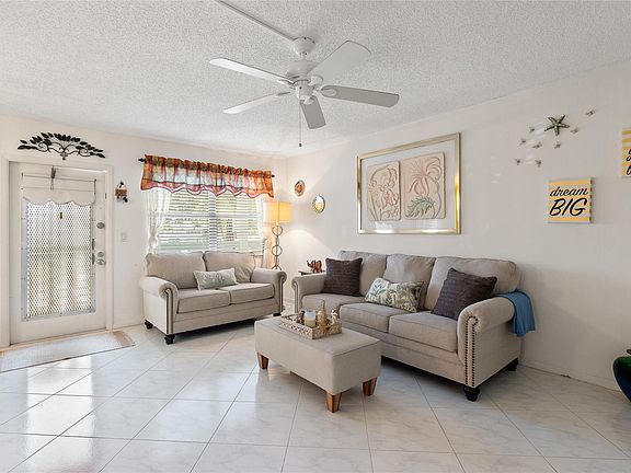 2nd image of 2058 Newport #2058