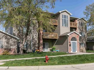 2875 Triple Crown Ln UNIT 11, Iowa City, IA 52240