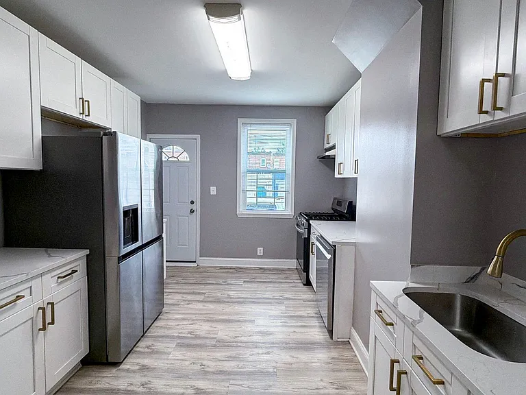 439 N Robinson St #TOWNHOUSE — Photo 5
