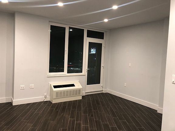 3rd image of 25-03 32nd St #5