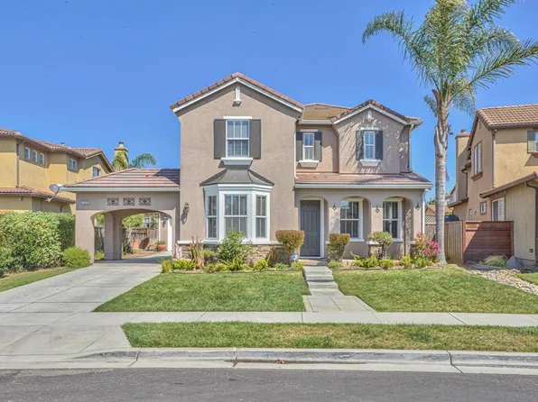 1219 Modena St, Salinas, CA 93905