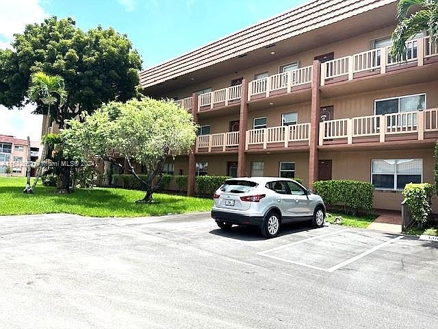 1st image of 9660 Sunrise Lakes Blvd APT 103