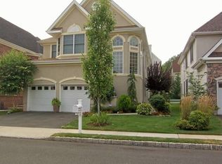 238 Throwbridge Dr, Scotch Plains, NJ 07076