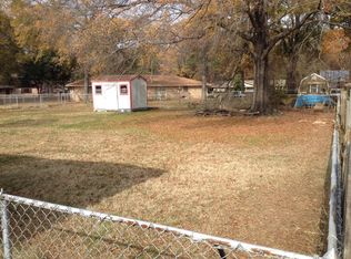 1903 Happy St, Mount Pleasant, TX 75455