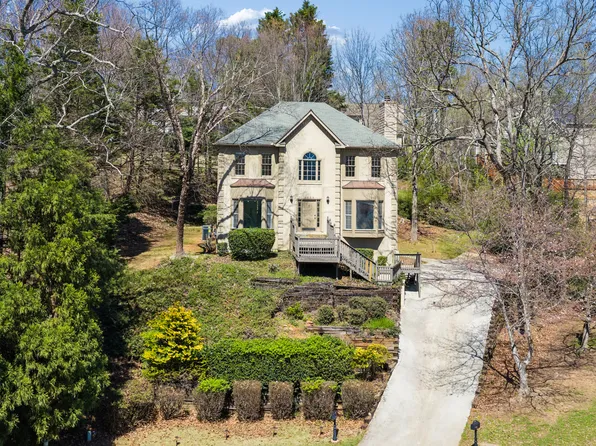 5055 Mallory Ct, Suwanee, GA 30024