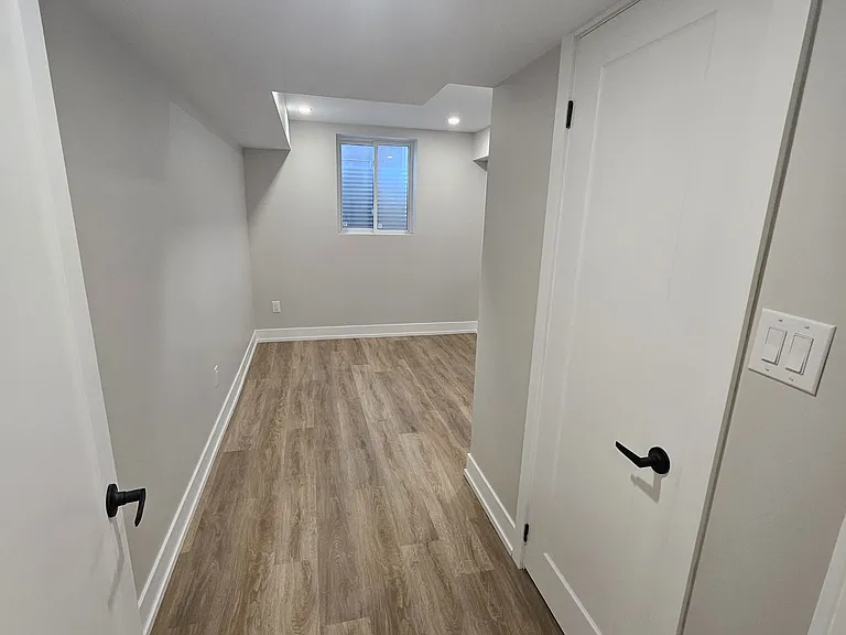 852 Aspen Ter #LOWER — Photo 14