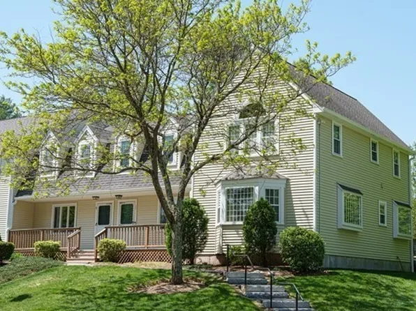 9 Eagle Dr, Douglas, MA 01516