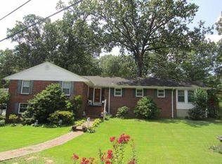 1702 Ingleside Ave, Florence, AL 35630