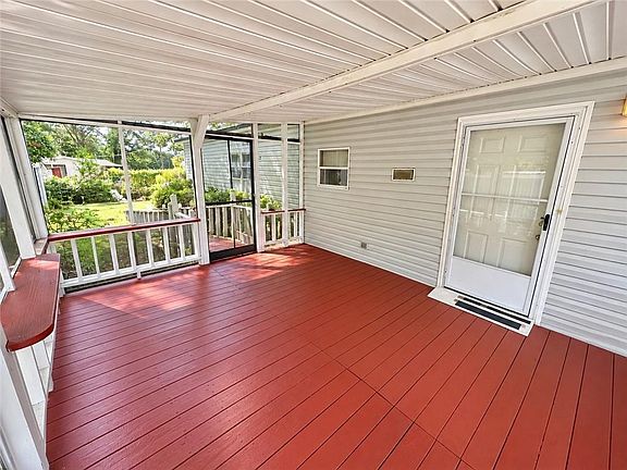 3rd image of 28 Southfork Rd