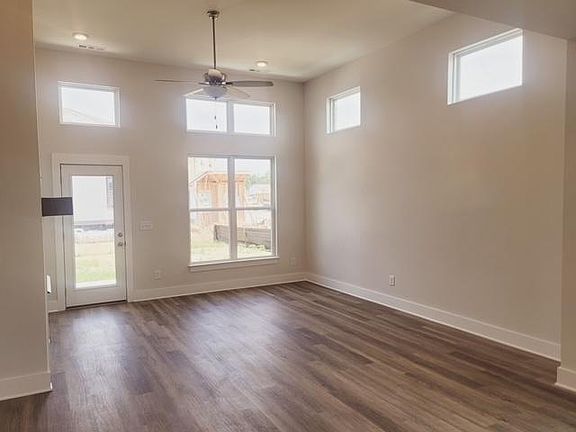 4th image of 143 Weller Ln