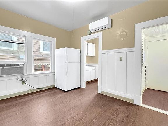 5th image of 2108 I St APT A