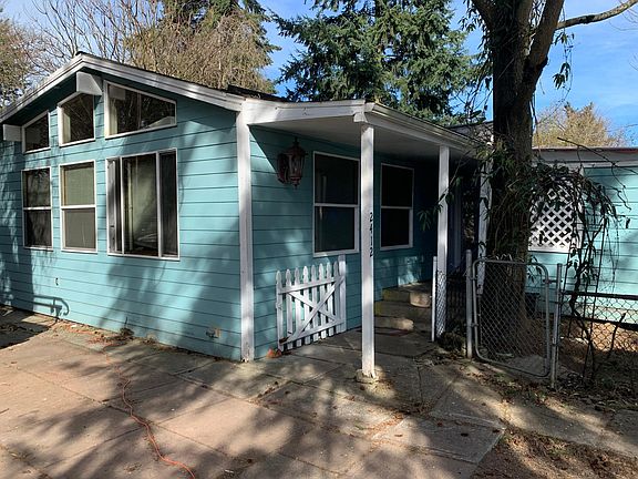 2nd image of 2412 Rossiter Ln