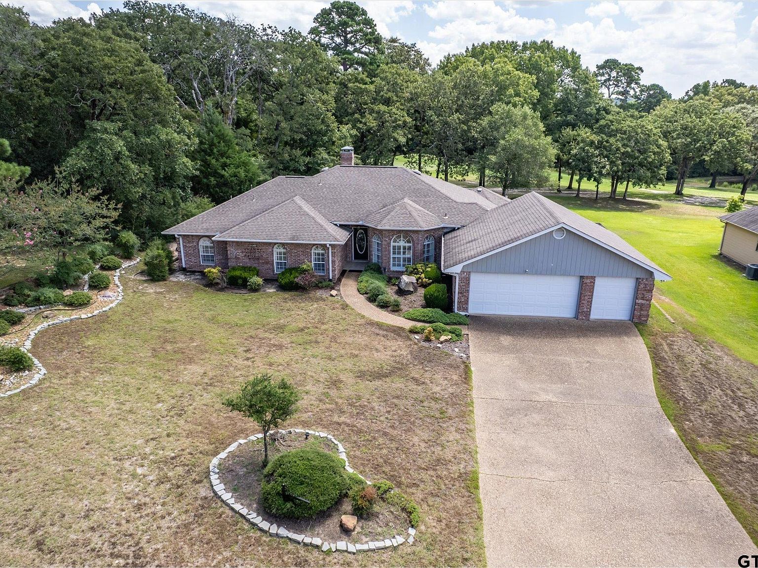 149 Golfing Green Cv