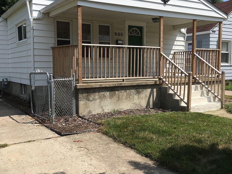1st image of 925 Woodsdale Ave