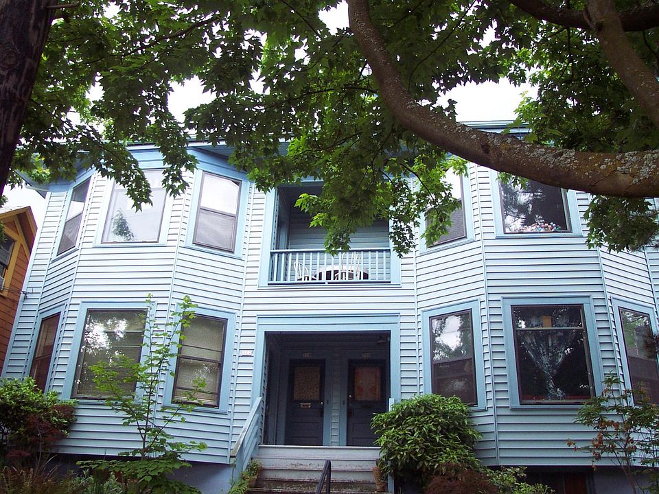 4-Plex front
Available apartment is top right
