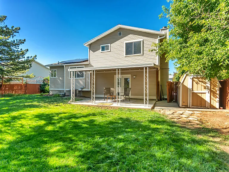 582 E Meadow Hill Dr — Photo 20
