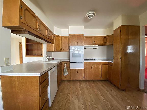 4th image of 2645 Lake Shore Dr