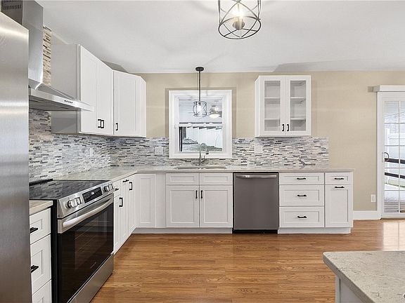 5th image of 9961 Morgan Rd