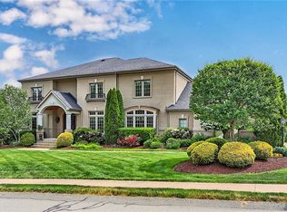 1717 Hunters Path Ln, Pittsburgh, PA 15241