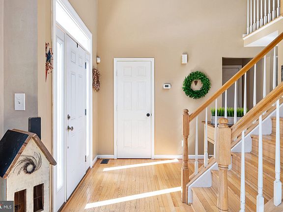 4th image of 66 Brittany Ln