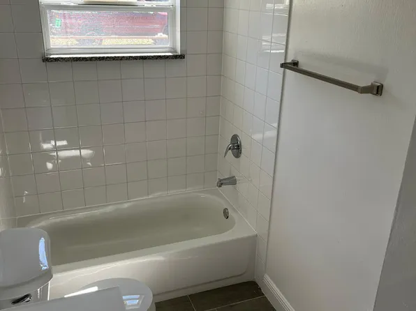 4421 N Clark Ave #B, Tampa, FL 33614